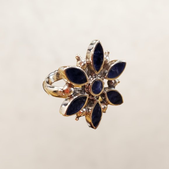 NWOT PERUVIAN High Quality Silver. Beautiful  handmade dark blue flower ring. - Picture 1 of 11